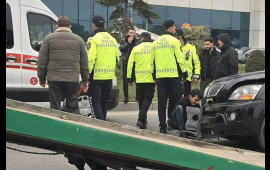 Bakıda "Cip" aşdı  Heydər Əliyev prospektində köməkçi yol bağlandı 