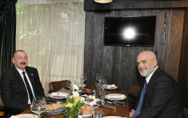 Prezident İlham Əliyevlə Albaniyanın Baş nazirinin işçi nahar əsnasında görüşü olub