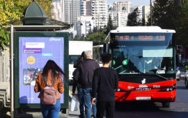 "BakuBus" sürücüsü ilə sərnişinlər arasında mübahisə yarandı