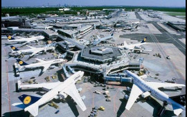 Rusiya vətəndaşı Bakıda aeroportda qəfil öldü