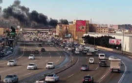 K&uuml;lək Dərnəg&uuml;ldə baş verən yanğının s&ouml;nd&uuml;r&uuml;lməsini &ccedil;ətinləşdirir  YENİLƏNİB 