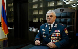 Paşinyan generalı istefaya göndərdi