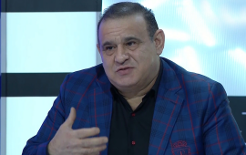Tacir Xatirədən üzr istədi