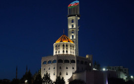 C&uuml;mhuriyyət Q&uuml;lləsində bayrağımız proyeksiya olundu 