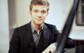 Azərbaycanlı fenomen ifası ilə məşhur pianoçunu VALEH ETDİ 