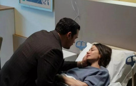 "Eşref R&uuml;ya"da 2 ayrılıq 