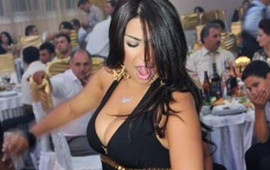 "Gecə 3də oxumağa gedərəm, hamısı "ev qızı, gəlini" olub"