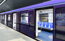 Artan qiymət, dəyişməyən keyfiyyət: Metroda qatarlar niyə gecikir?