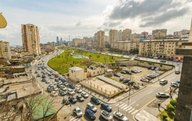 Bakıda məşhur yaşayış kompleksində hücum: mühafizəçi DÖYÜLDÜ  FOTO