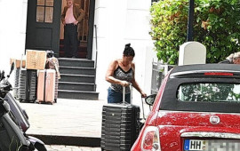 37 il deputat olan siyasətçi kirayə haqqına görə mənzilindən qovuldu