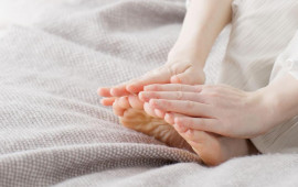 Əllərin və ayaqların rənginin dəyişməsi xəstəliyə işarədir