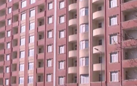 15 ildir tikilən binada bir nəfər də yaşamır  Bakıdakı sirli bina