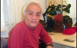 Vahid Əliyev Röyanı tənqid etdi: Atan soğan, anan sarımsaq... 