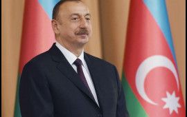 İlham Əliyev kubalı həmkarını təbrik edib