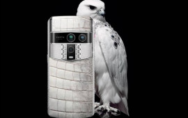"Vertu" bazara qayıdır  İçi qızıl, üstü timsah dərisi...