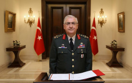 General Yaşar Gülər Türkiyənin yeni müdafiə naziri təyin edilib