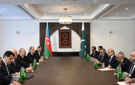 Prezident İlham Əliyev Xankəndidə Pakistanın Baş naziri ilə görüşüb  FOTO