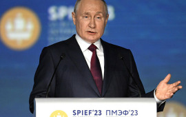 Putin: Nüvə silahından istifadə nəzəri cəhətdən mümkündür