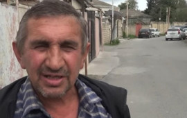 "Kişi gəlib namaz qılmağa, damda güdüb, vurub”