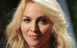 67 yaşlı dünya ulduzunun açıqsaçıq FOTOları müzakirə yaratdı