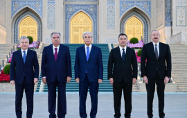 Prezident İlham Əliyev Daşkənddə İslam Sivilizasiyası Mərkəzi ilə tanış olub  FOTO