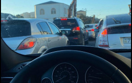 Bakıda ikinci "Babək prospekti" yaranır  Y&uuml;k artır, iki zolaqlı yol tab gətirmir