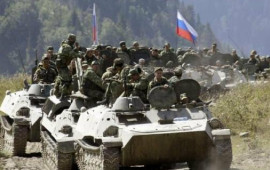 Rusiya iki istiqamətdən müdafiəni yarmağa çalışır  Qayday