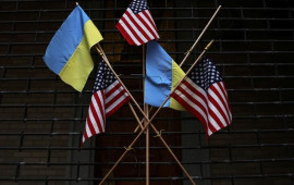 ABŞ Ukrayna ilə korrupsiyaya qarşı mübarizəni müzakirə edib