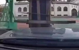 Sürücü təzminat ödəməmək üçün vurduğu piyadanı öldürdü 