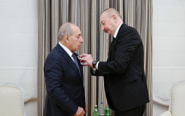 Prezidenti İlham Əliyev Yaqub Eyyubova “İstiqlal” ordenini təqdim edib  FOTO