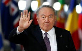 Nazarbayev ev dustağıdır? 