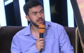 Tanınmış müğənni ağır qəzaya düşdü  "Maşının yarısı yoxdur..." 