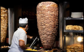 Dönərçi bıçaqlandı