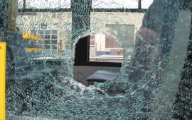 Avtobus yük maşını ilə toqquşdu  ölən var  FOTO