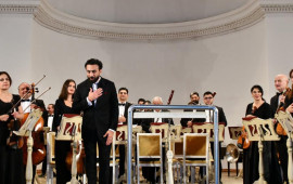 Filarmoniyada Avstriya bəstəkarı Anton Bruknerin 200 illiyinə həsr olunmuş konsert keçirilib  FOTO