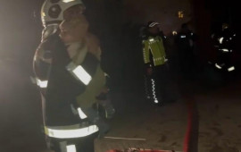 Körpə yanğından xilas edildi 