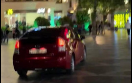 "Tarqovıy"da piyadaların arasında "Prius" sürdülər  VİDEO