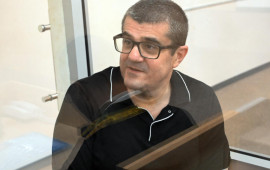 Zərər çəkmiş şəxslər məhkəmədə ifadə veriblər 