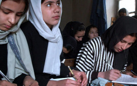 “Taliban” qızların tam təhsil almasına