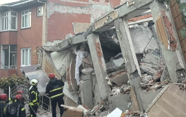 Türkiyədə daha bir bina çökdü  7 nəfər uçqunda qaldı  FOTO