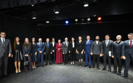 Mehriban Əliyeva Azərbaycan Dövlət Pantomim Teatrında olub 