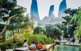 Neft qoxulu Bakıdan gülüstanlığa çevrilən, yaşıllıqlar şəhəri 