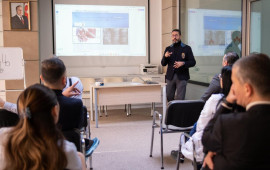 Azərbaycanda ilk dəfə dünyanın ən kiçik kardiostimulyatoru implantasiya edildi! 