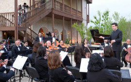 “Xarıbülbül” festivalında Azərbaycan Dövlət Simfonik Orkestrinin konserti olub  FOTO