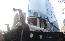 50 metrlik kran tələbə yataqxanasının üzərinə AŞDI 