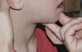 Sumqayıtda çöpçü belə ifşa olundu  Ağzında gizlətdiyi nə idi?  VİDEO  FOTO