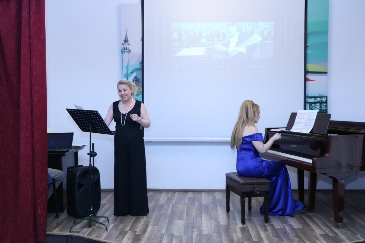 Tatarıstan Respublikasının Azərbaycan Respublikasındakı daimi nümayəndəliyində "İki dünyanın qızı" konserti keçirilib  FOTO