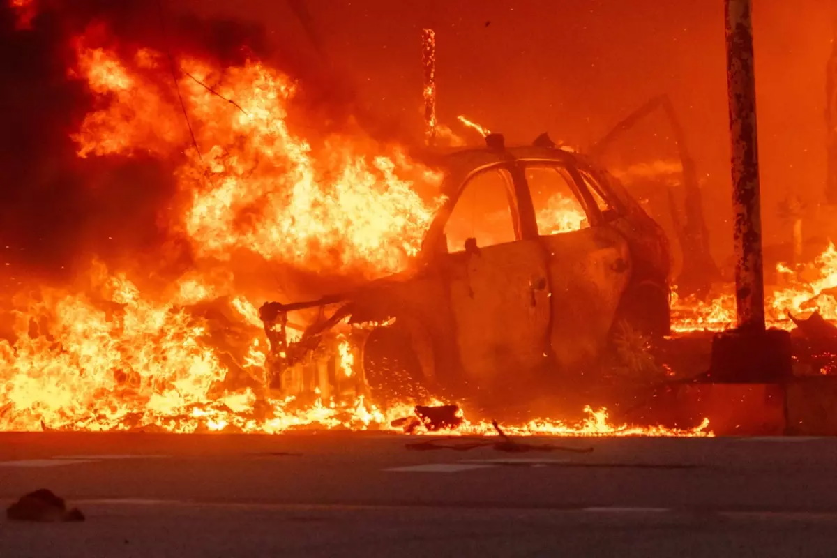 "Volkswagen" 40 mindən &ccedil;ox avtomobili geri &ccedil;ağırır  Yanğın riski var