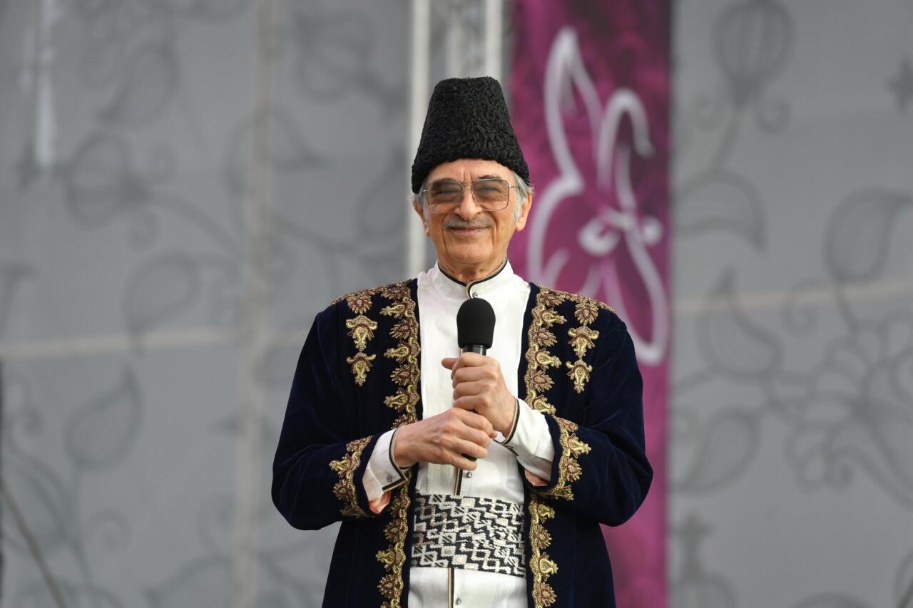 “Xarıbülbül” Beynəlxalq Musiqi Festivalında Polad Bülbüloğlunun konserti olub 