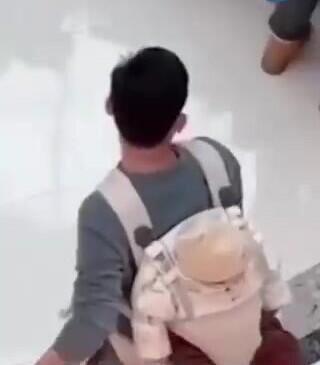 Ata k&uuml;rəyinə bağladığı &ouml;vladını unutdu  &ccedil;antada AXTARDI 